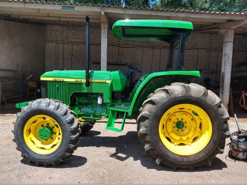 TRATOR JOHN DEERE 5700 - 4X4 - ANO 1998 - VENDIDO